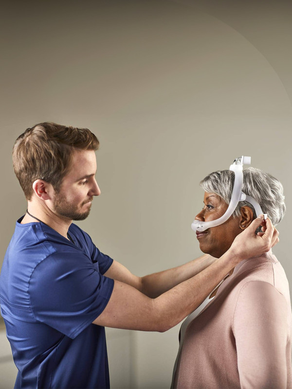 Philips Respironics DreamWear Silikon Burun Yastıkçığı CPAP Maskesi Philips Respironics DreamWear Silikon Burun Yastıkçığı CPAP Maskesi